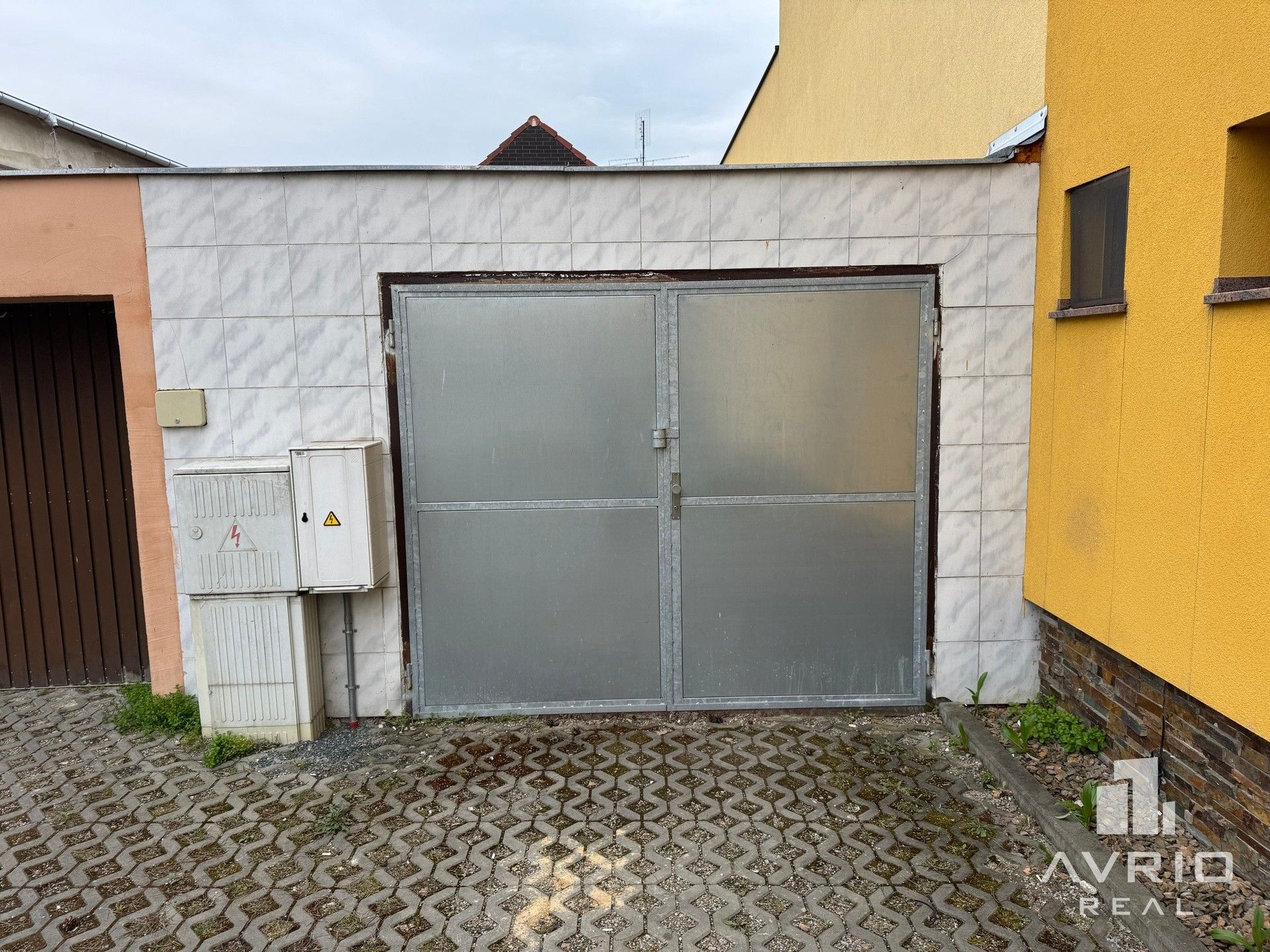 Garáže, Modřická , Brno Přízřenice, 14 m² - 1