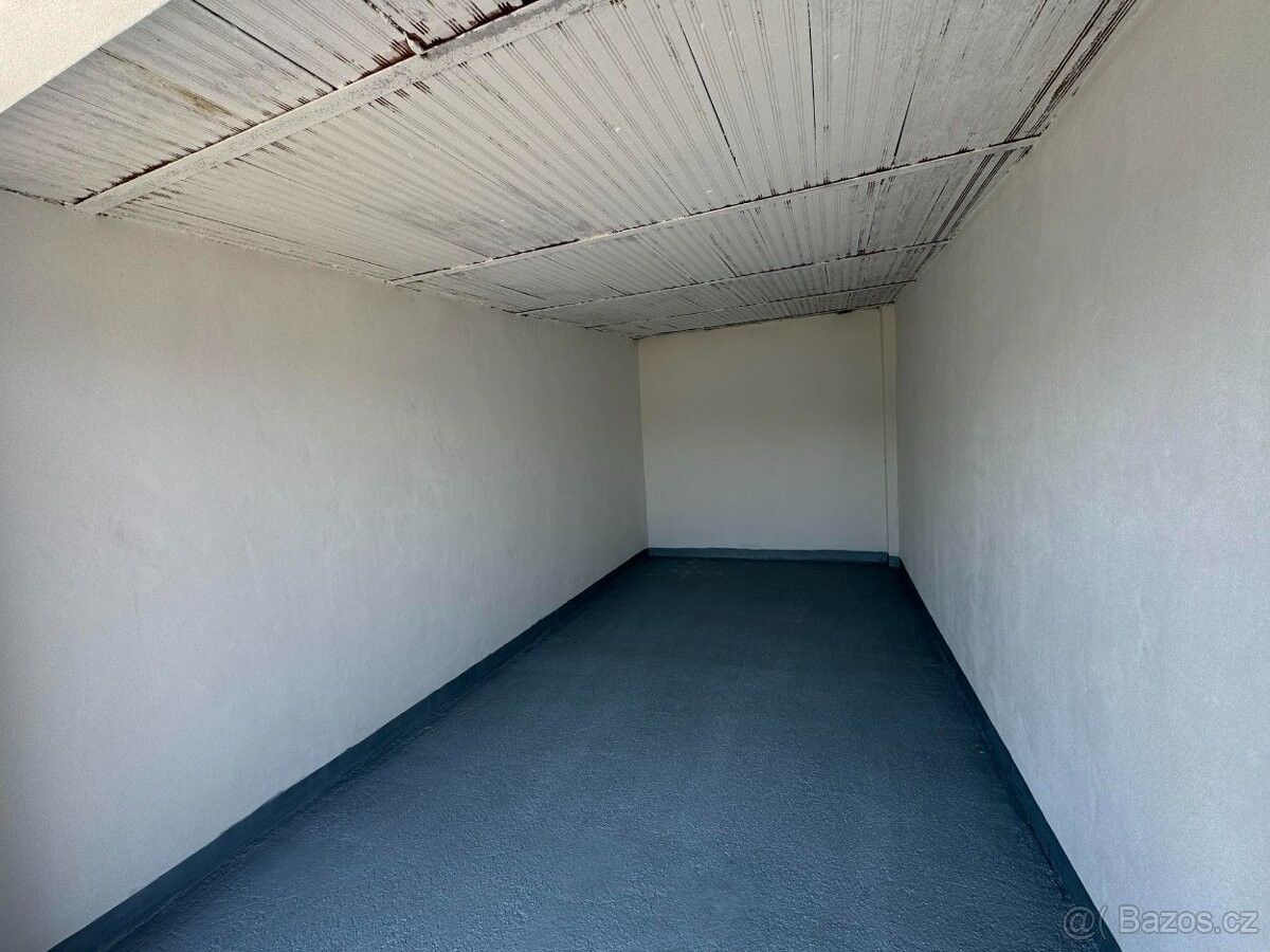 Garáž · Hodonín, 695 01 - 3