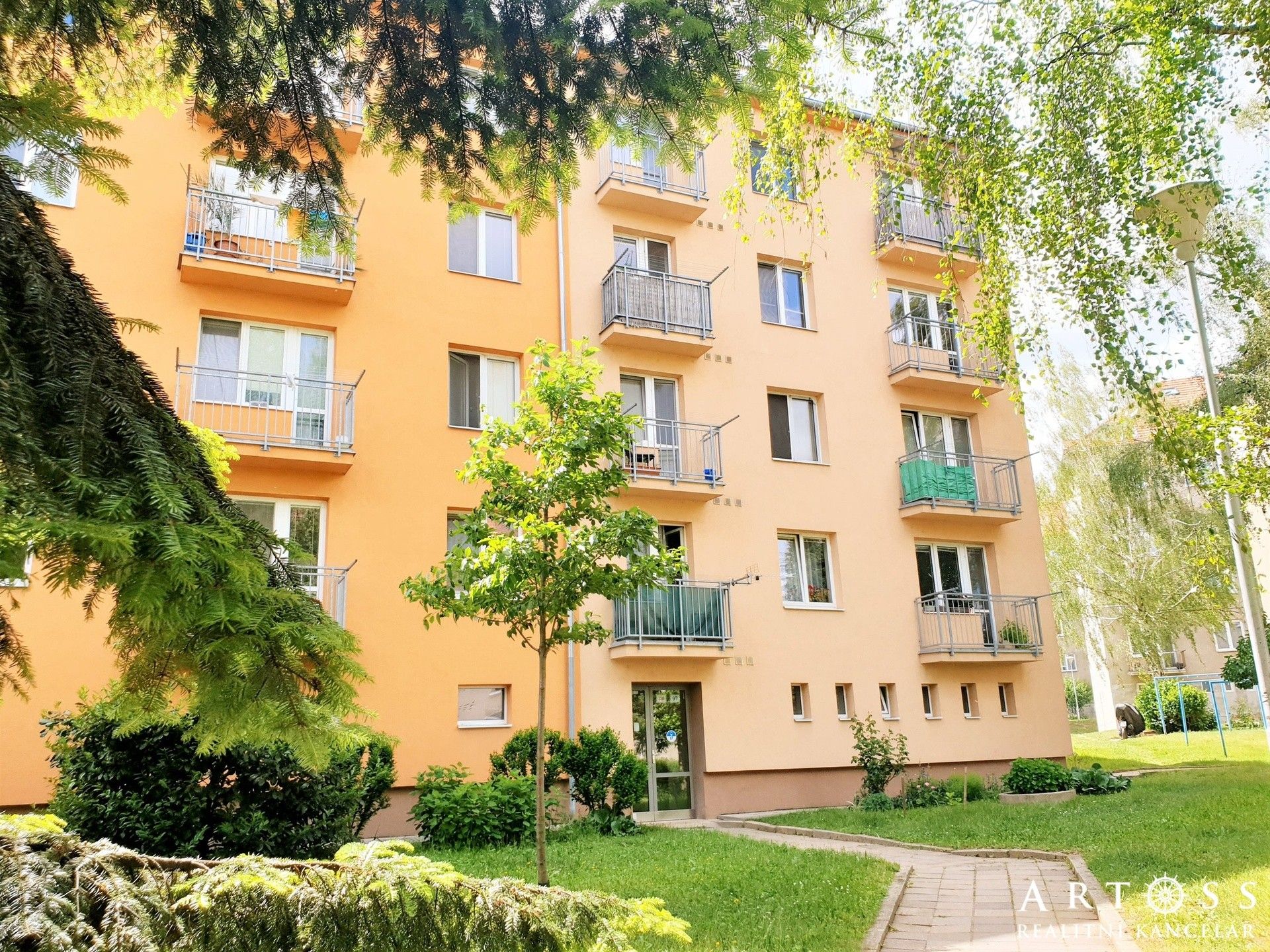 Prodej byt 2+1 - Brněnská, Šlapanice, 61 m²