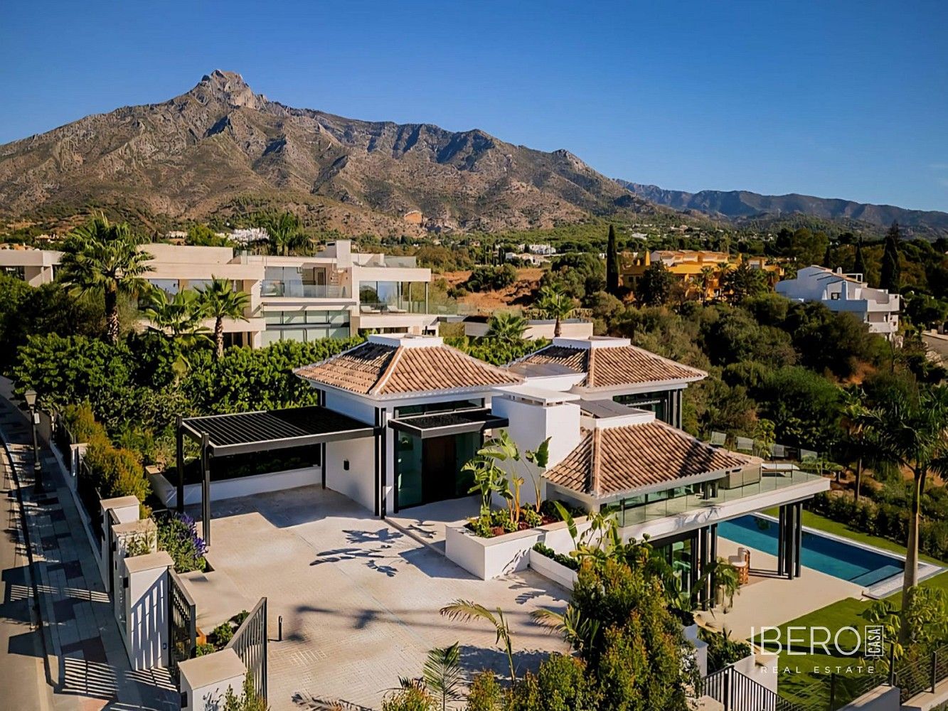 Prodej rodinný dům - Marbella, ES, 618 m² - 2