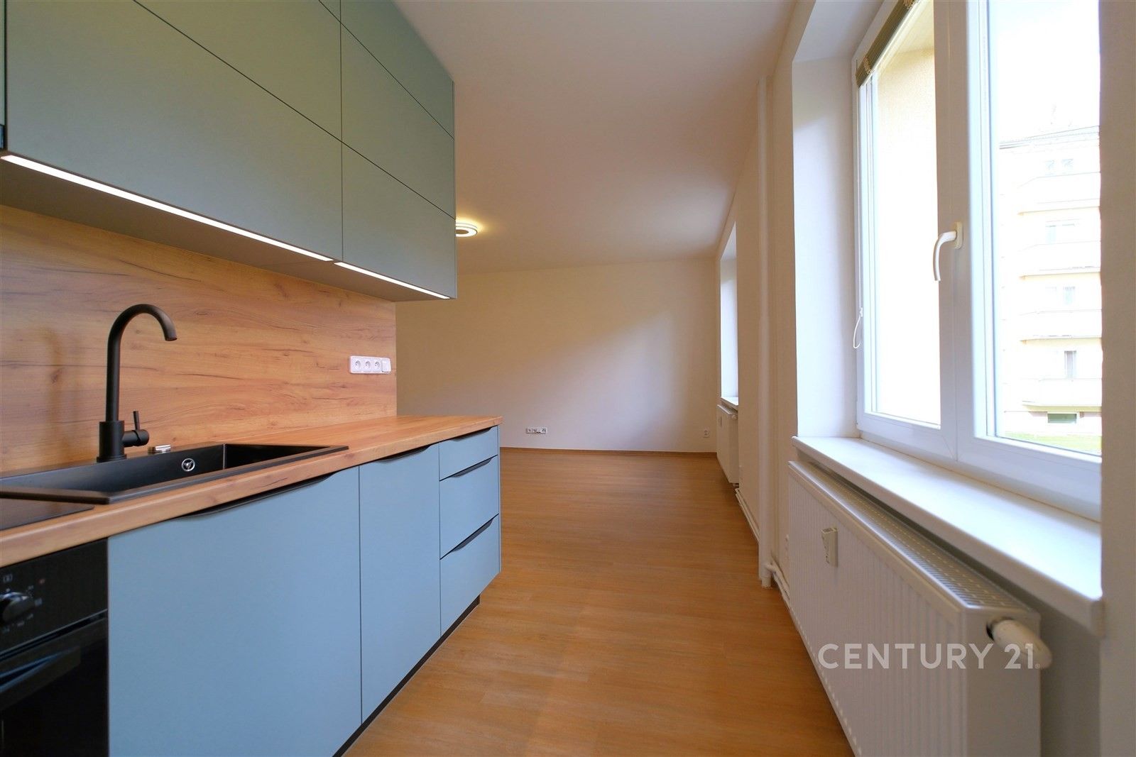 Pronájem byt 2+kk - Těšíkov, Vsetín, 56 m²