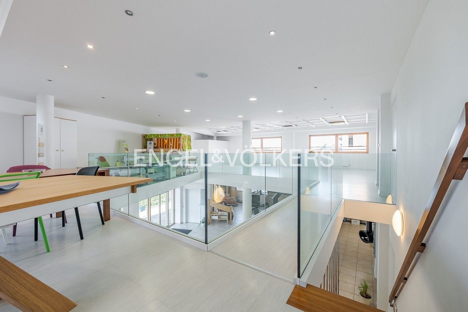 Obchodní prostory · 257 m² · Praha - Třebonice, okres Praha 17, Hlavní město Praha - 4