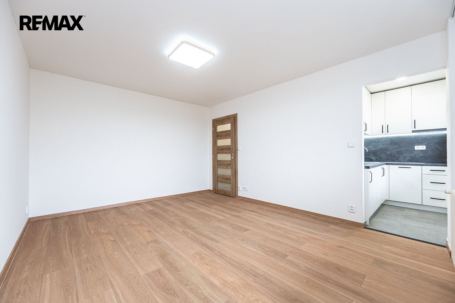 Byt 1+kk · 27 m² · Na růžovém poli, Kladno - Kročehlavy - 4
