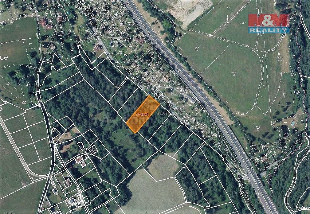 Louka, 3 112 m²