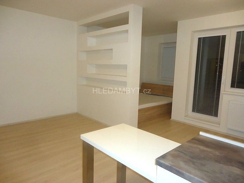 Pronájem byt 1+kk - Škrábkových, Praha 9 - Letňany, 42 m² - 2