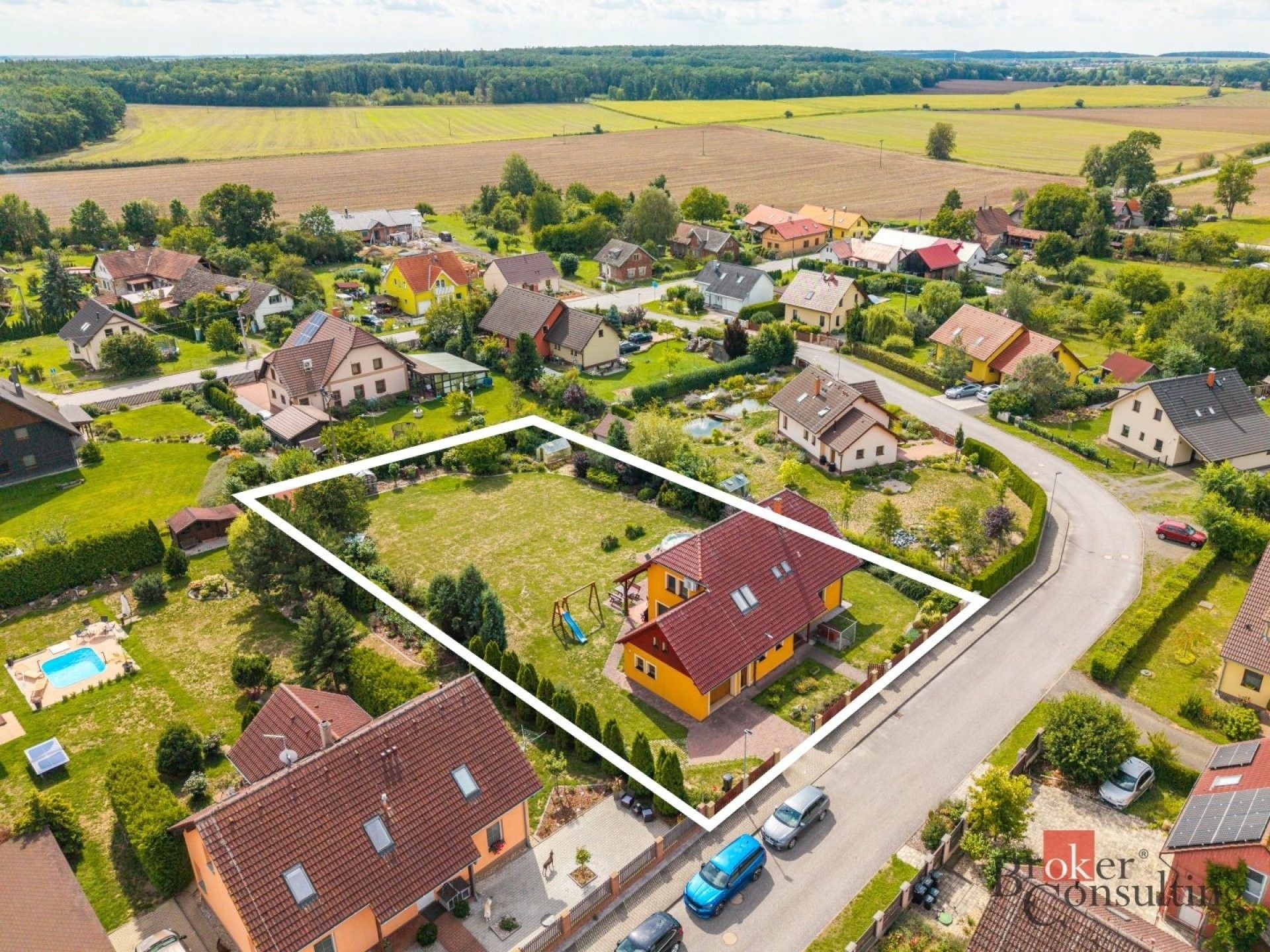 Prodej rodinný dům - Butoves, 198 m² - 1