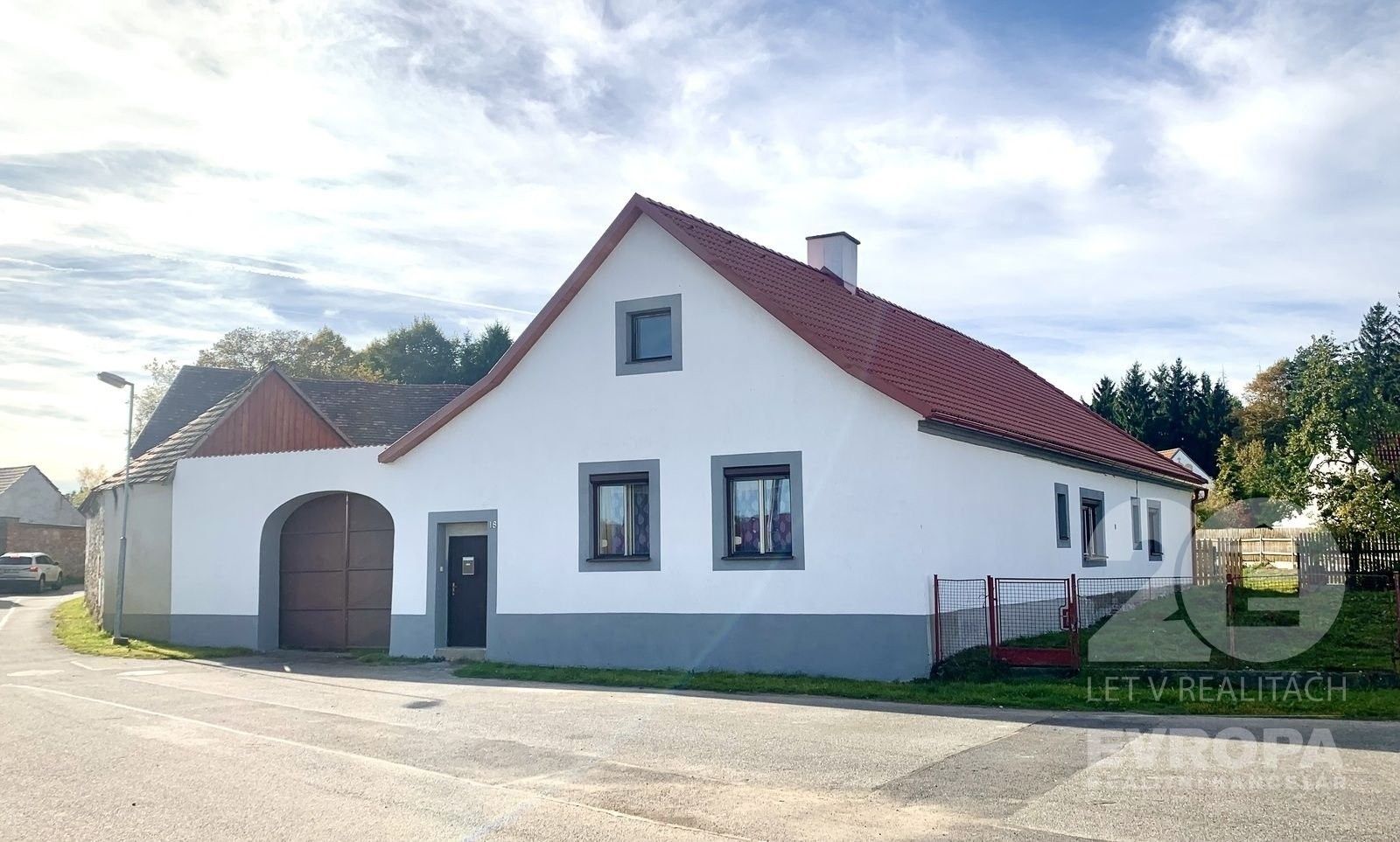 Prodej rodinný dům - Litochovice, 800 m²