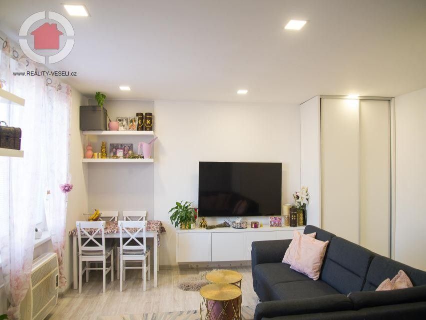 Prodej byt - Veselí nad Moravou, 698 01