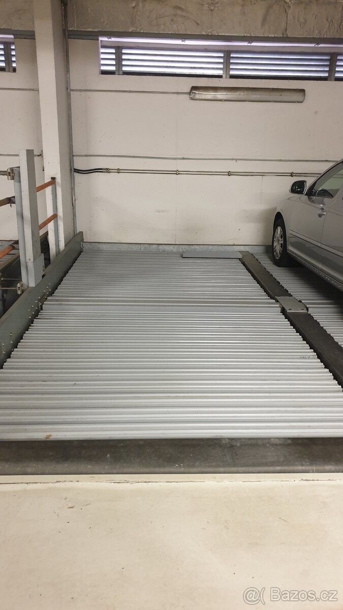 Garáže, Praha, 170 00