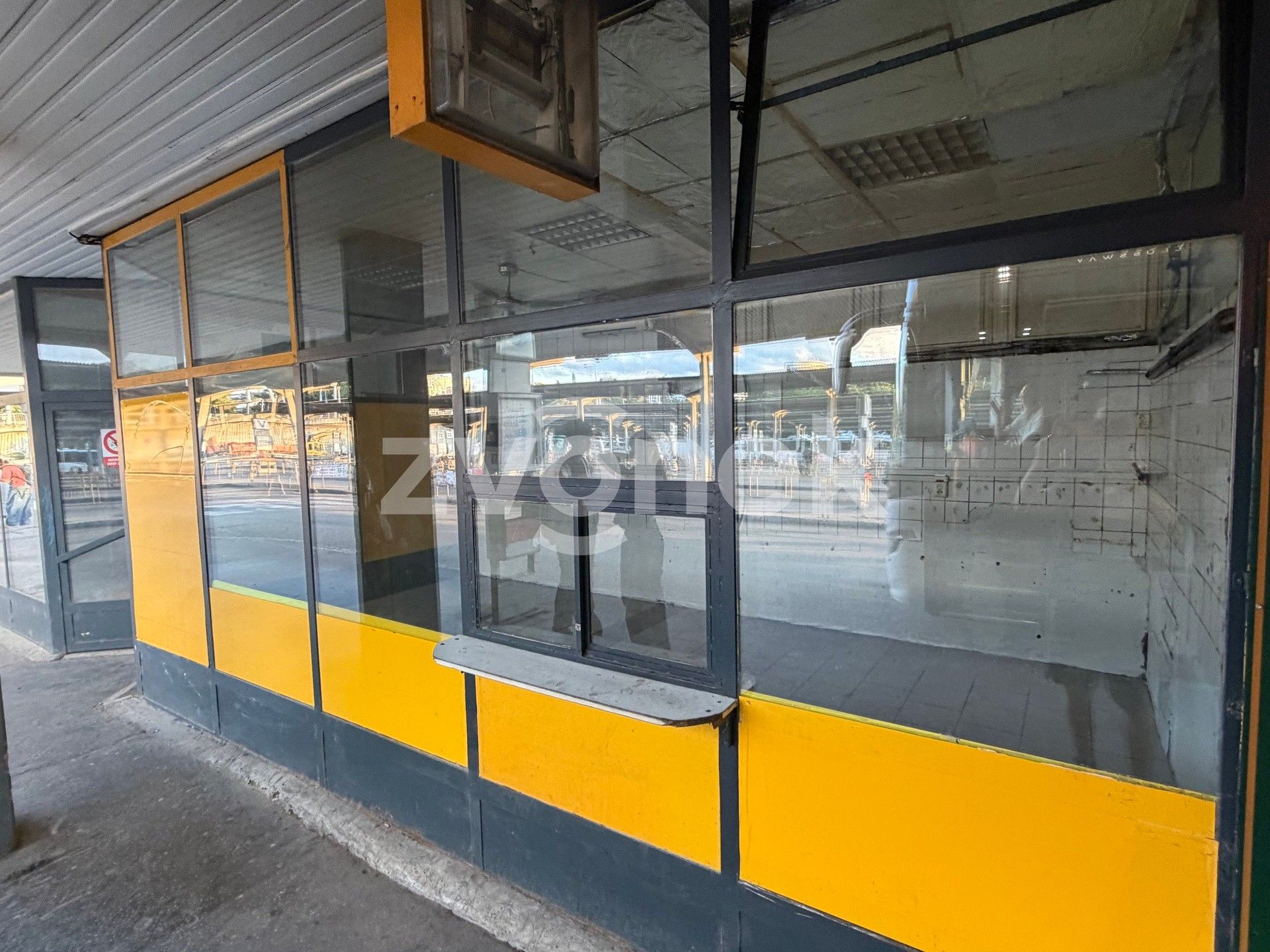 Obchodní prostory, Trávník, Zlín, 21 m² - 1