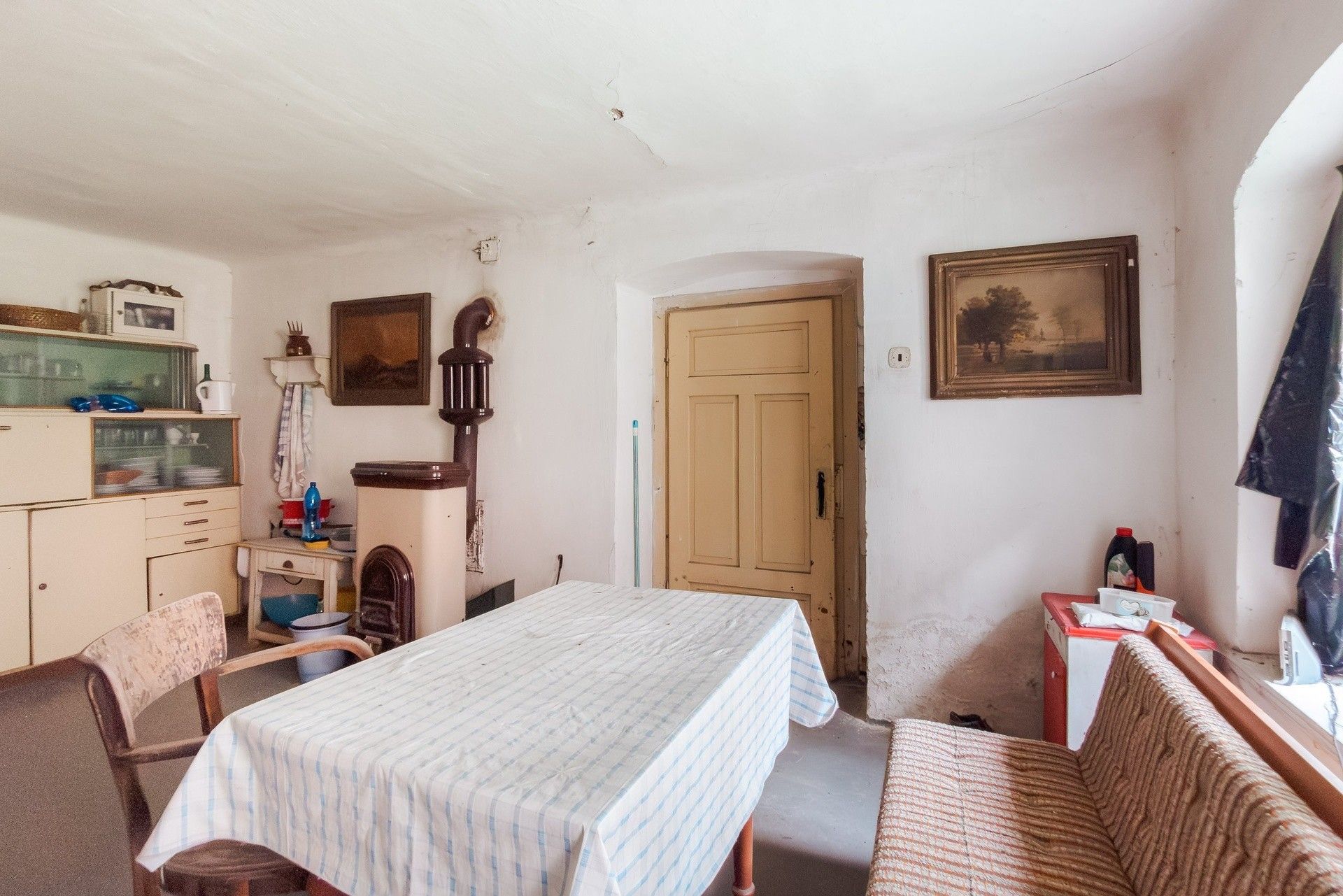 Prodej rodinný dům - Břežany, Lešany, 300 m²