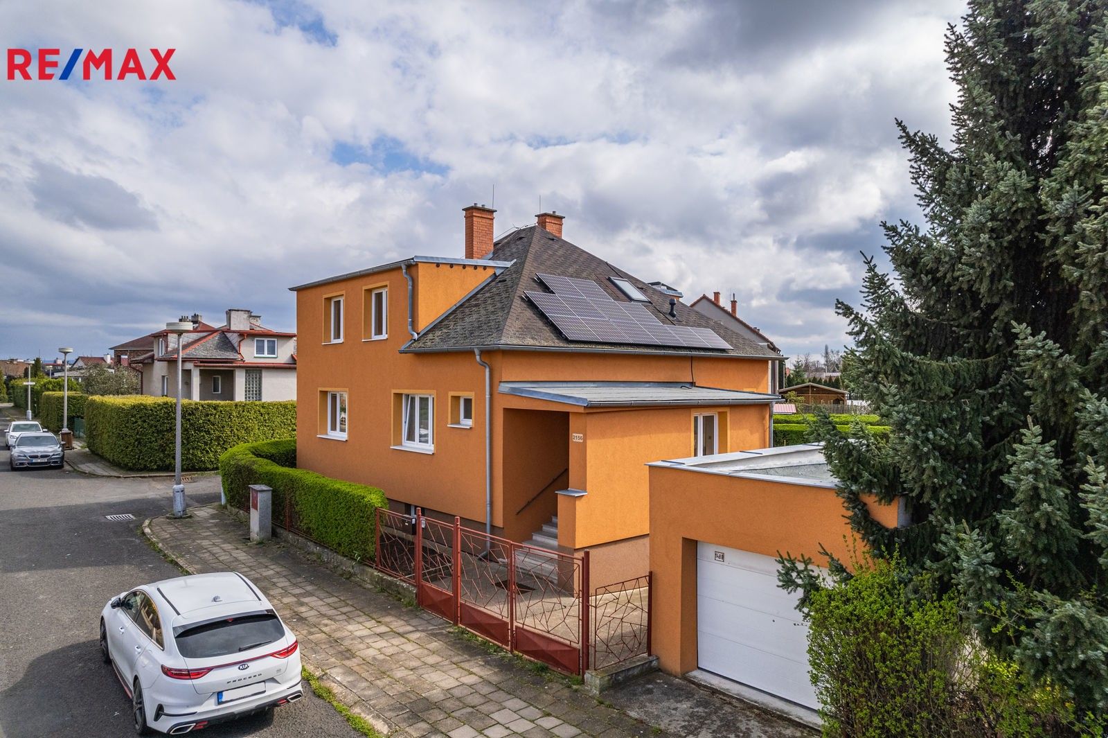 Prodej dům - Karla Škréty, Žatec, 250 m²