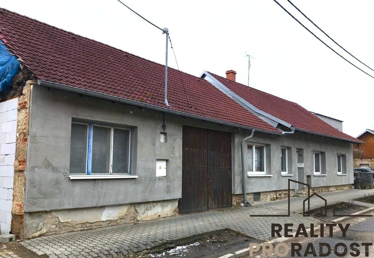 Rodinné domy, Hrušovany nad Jevišovkou, 671 67