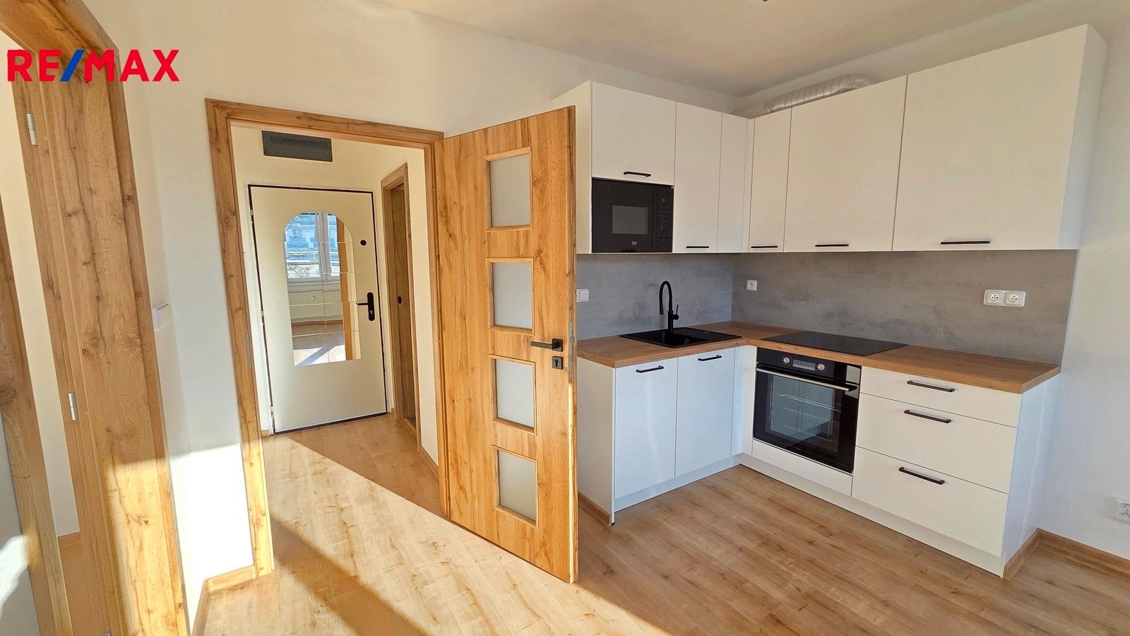 Pronájem byt 2+kk - Puklicova, České Budějovice, 40 m²