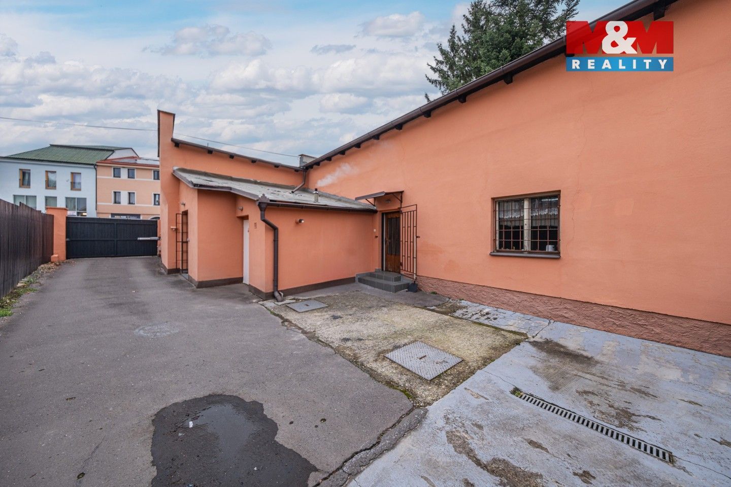 Obchodní prostory, Beskydy, 691 m² - 2