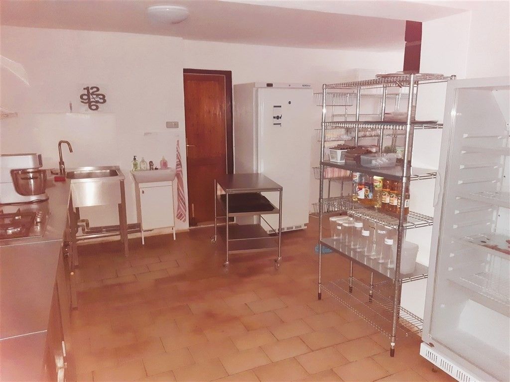 Pronájem obchodní prostory - Třebíč, 674 01