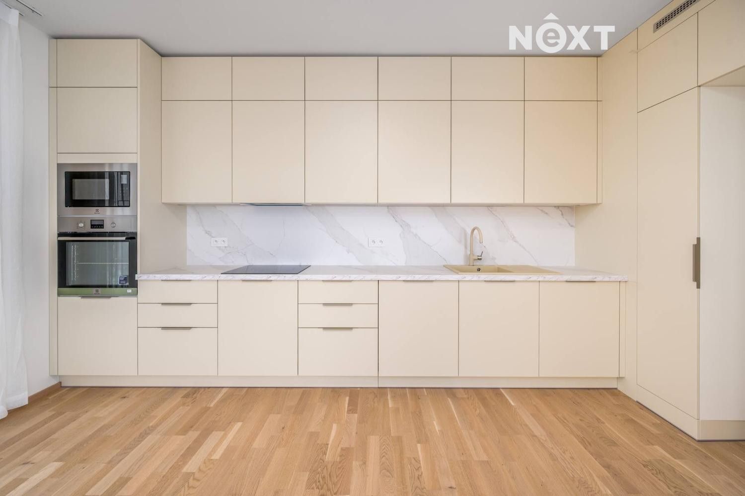 3+kk, Mezi vodami, Praha, 86 m²