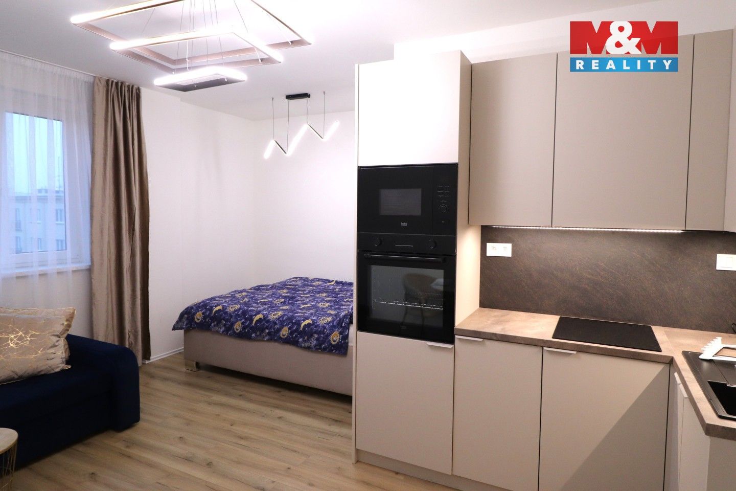 Prodej byt 1+kk - Obětí 6. května, Praha, 27 m²