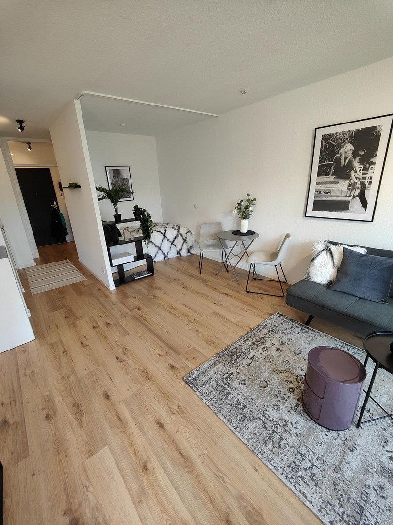 1+1, Industriestr. 2 Würzburg Lengfeld Bayern 97076, 37 m² - 1