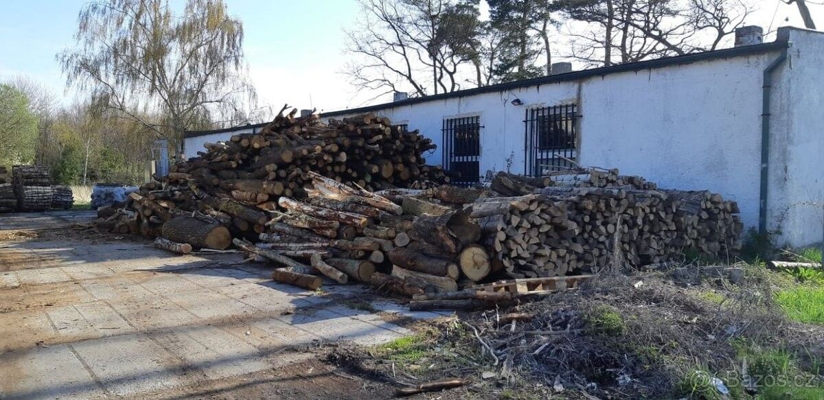 Sklady, Kačice, 273 04