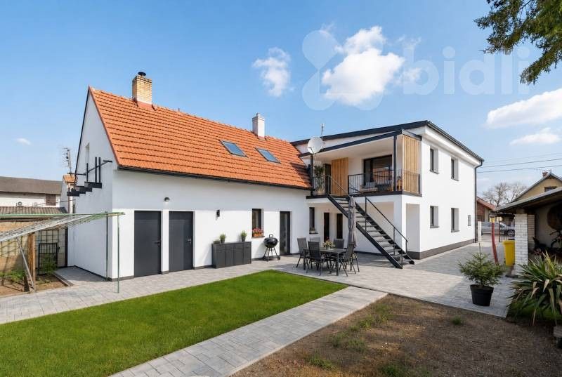 Rodinné domy, Činěves, 190 m² - 2