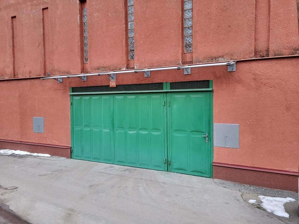 Garáže, Kladno, 272 01