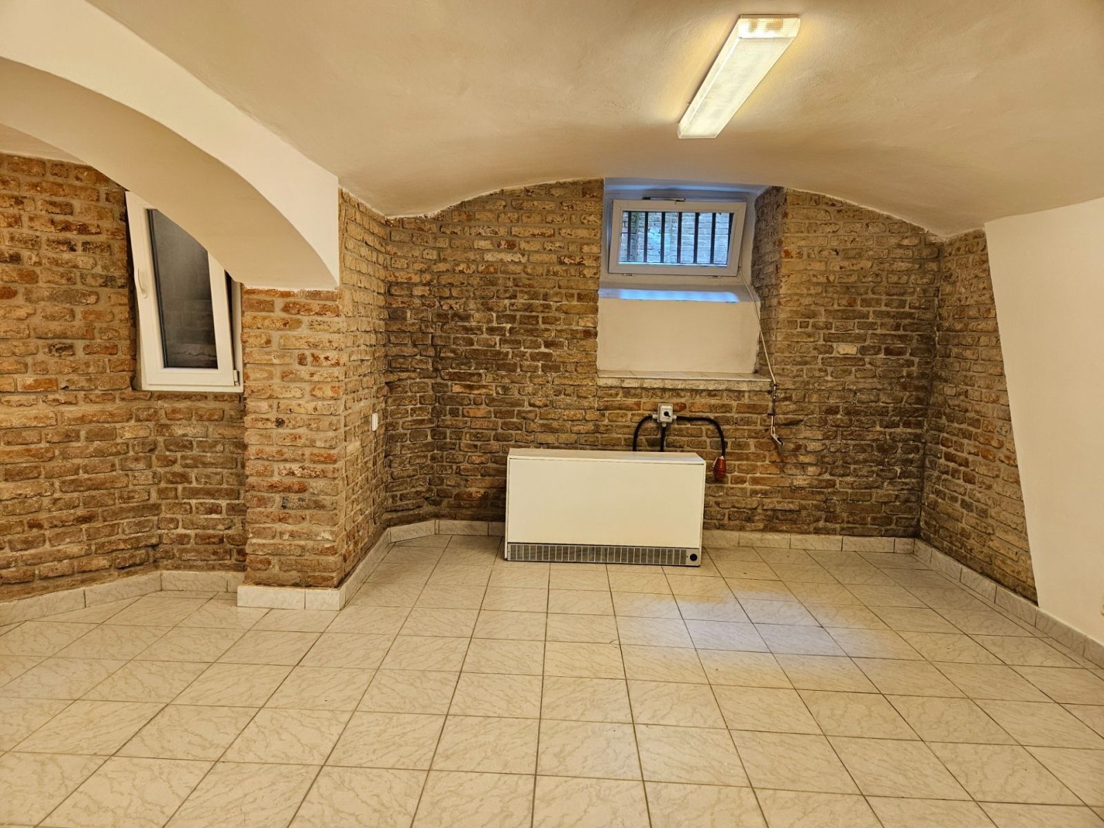 Obchodní prostory, Malířská, Praha - Bubeneč, 30 m² - 2
