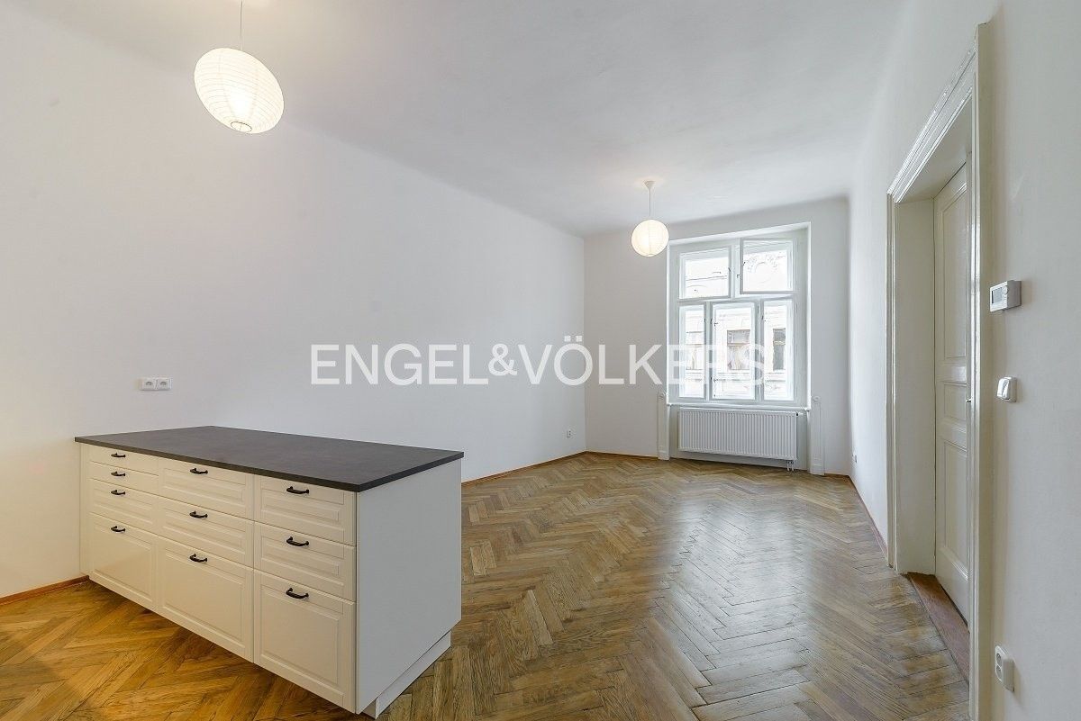 3+kk, Dlouhá 613, Praha Staré Město, 88 m² - 1