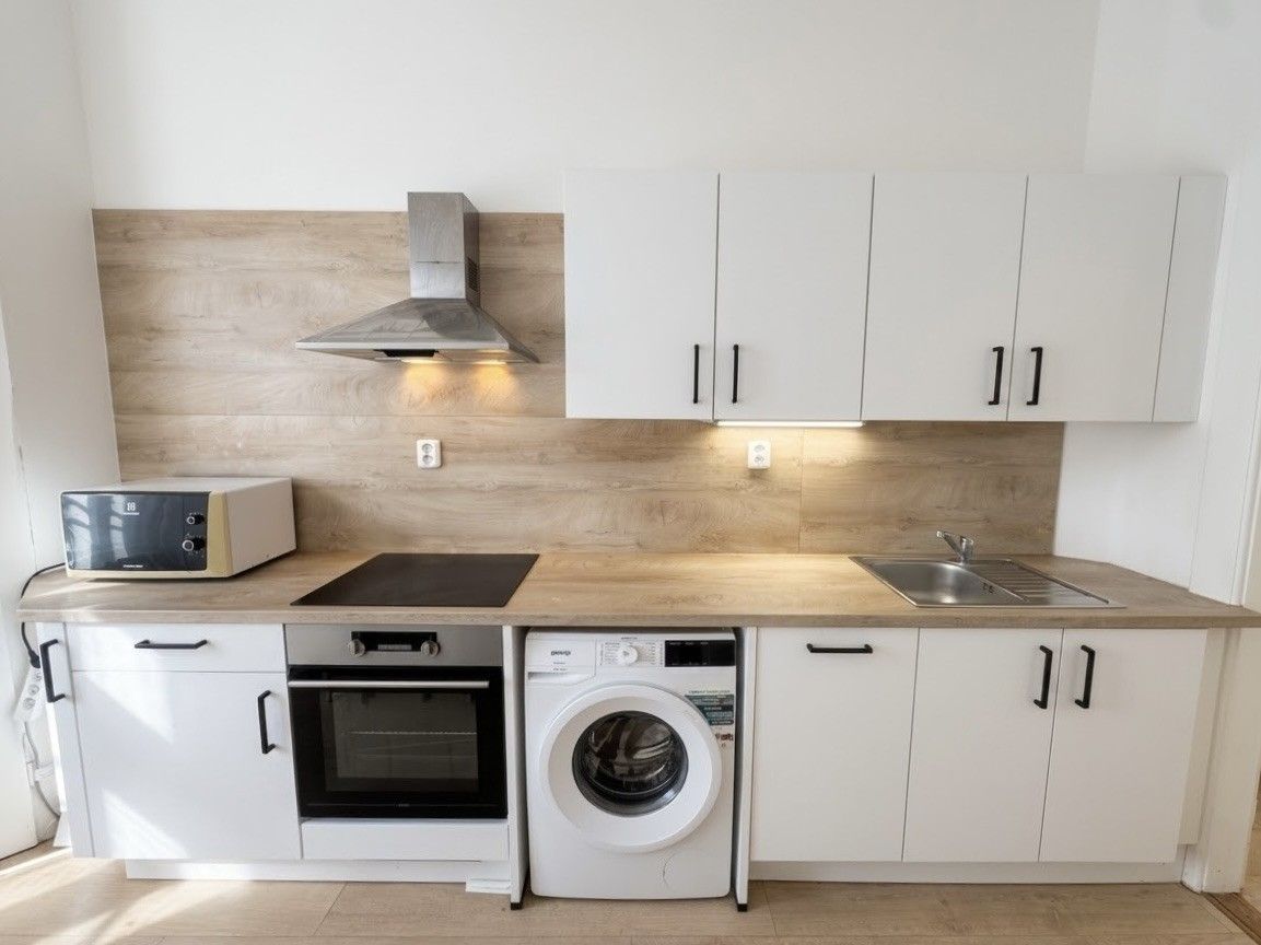 3+1, Hlavní třída, Mariánské Lázně, 89 m² - 2