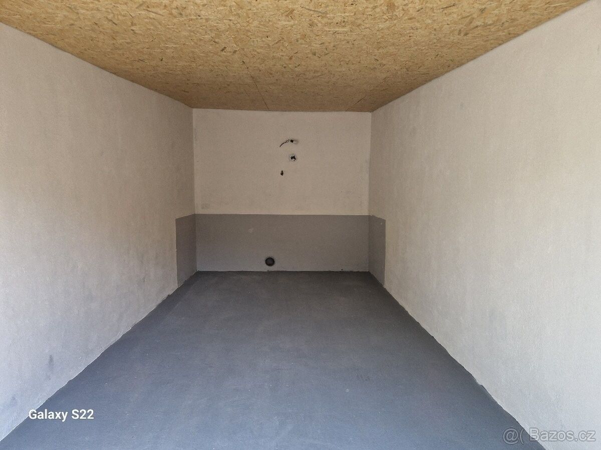 Garáž · Neratovice, 277 11 - 3