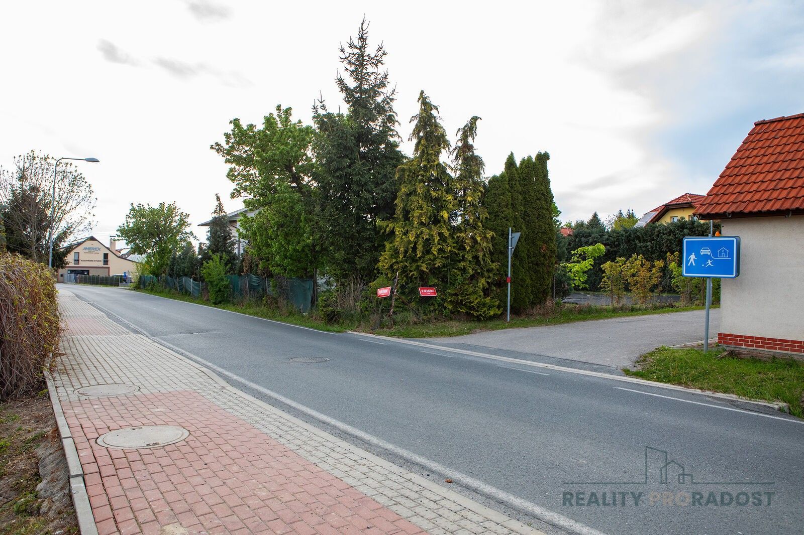 Pozemky pro bydlení, Dolní Břežany, 1 766 m²