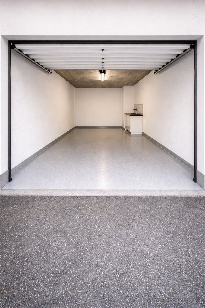 Garáže, Domašov u Brna, 664 83