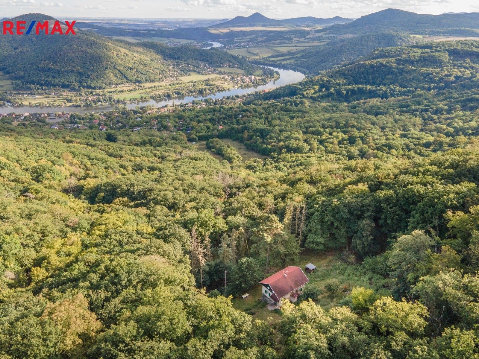 Prodej rodinný dům - Dolní Zálezly, 166 m²