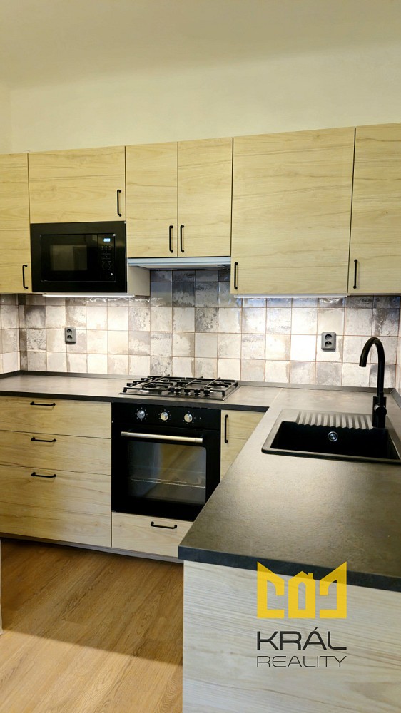 2+1, Grafická, Praha 5 - Smíchov, 57 m² - 2