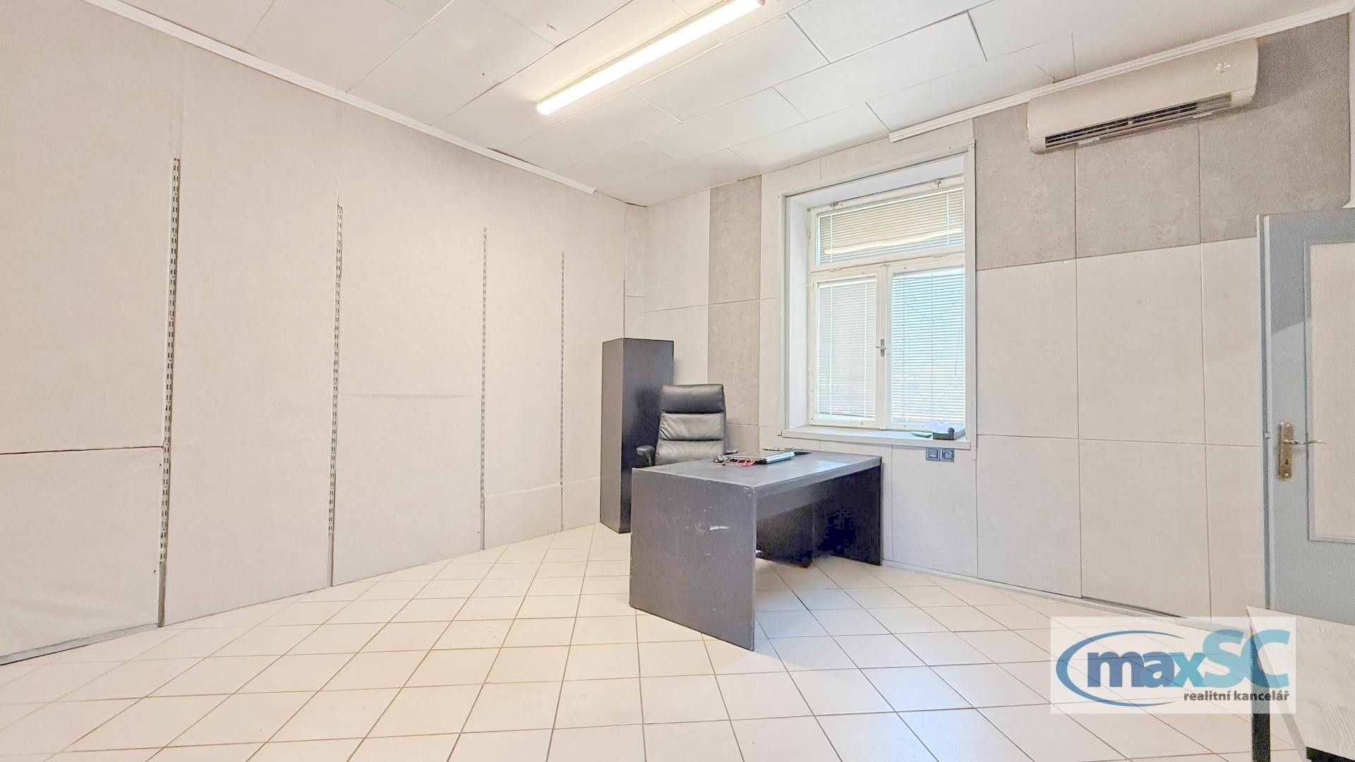 Pronájem výrobní prostory - Hradecká 882, Holice, 317 m² - 5