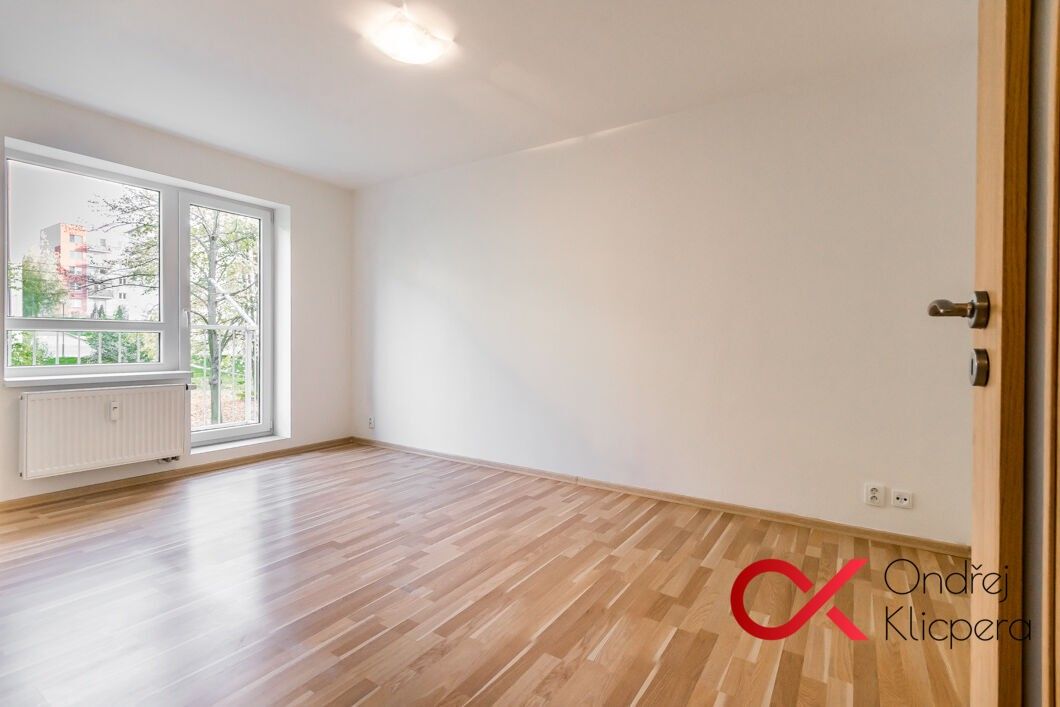 Byt 2+1 · 43 m² · Spojovací, Milovice - 4