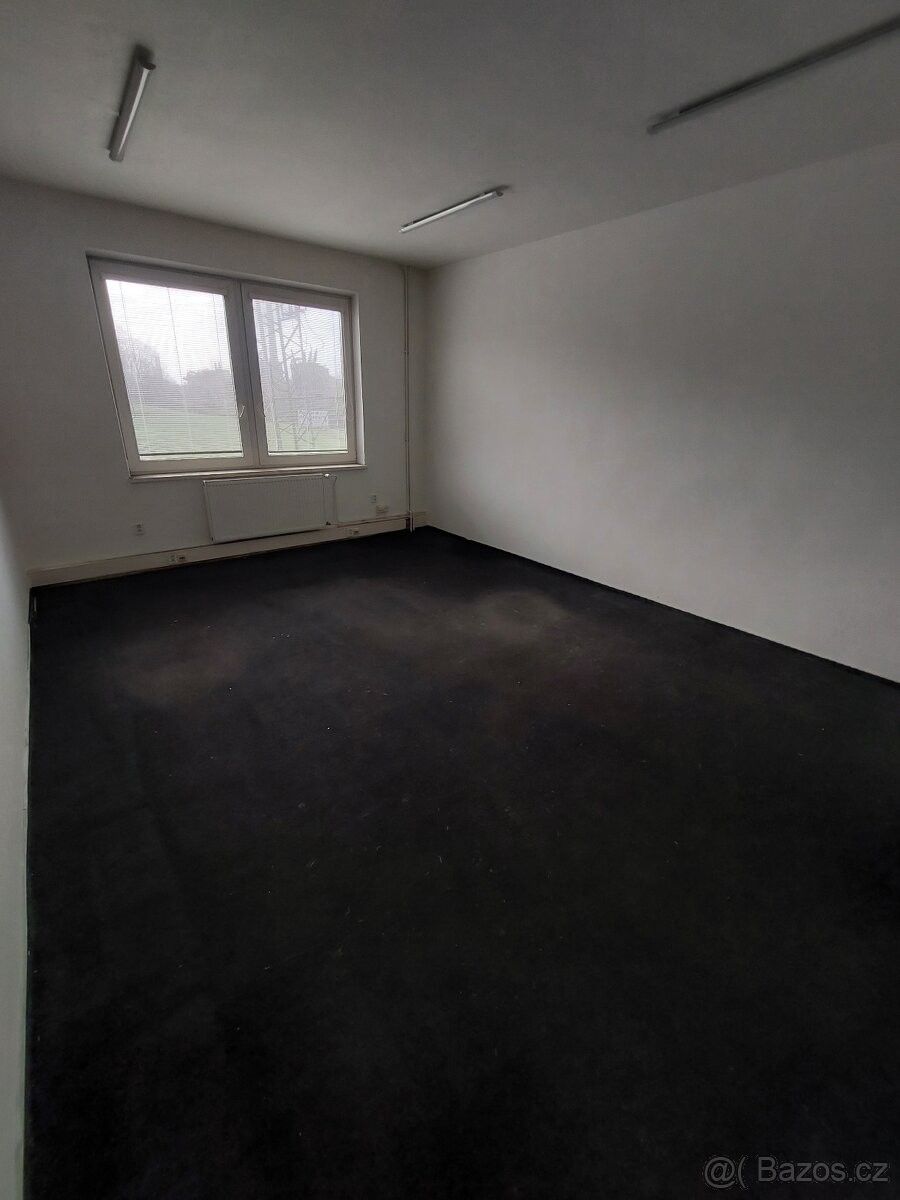 Kanceláře, Třinec, 739 61