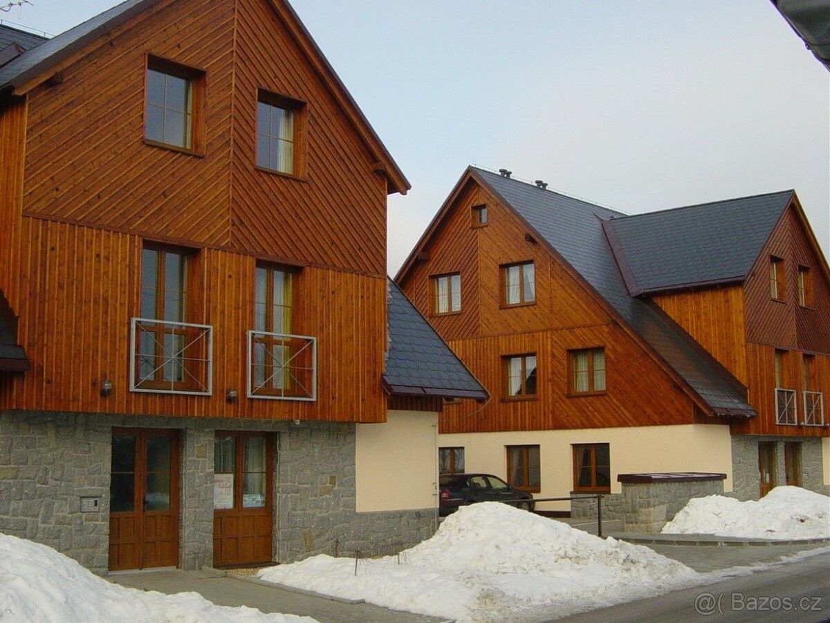 Pronájem byt - Mníšek pod Brdy, 252 10