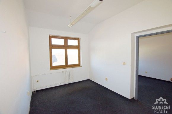 Pronájem kancelář - Uherský Brod, 688 01