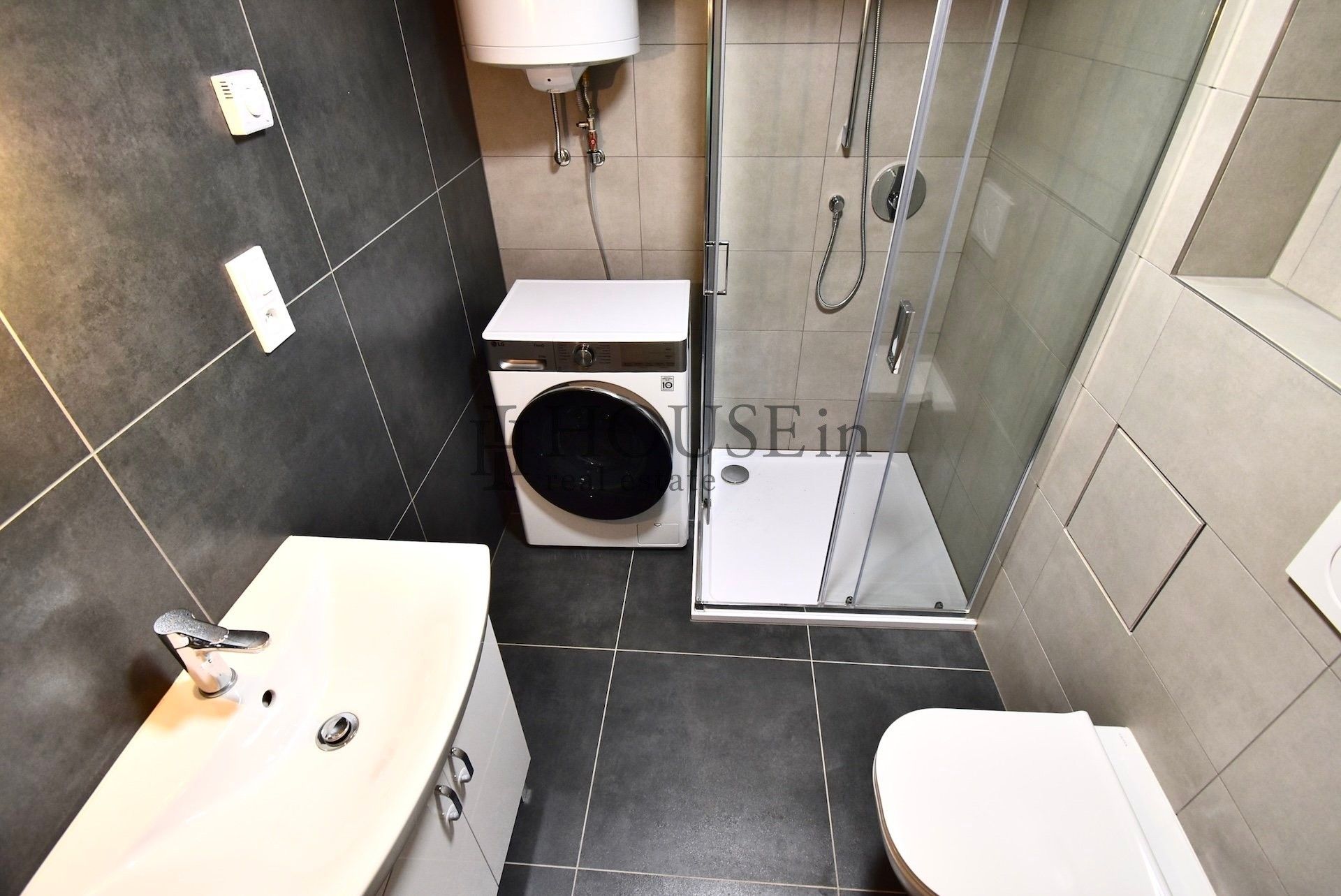Pronájem byt 1+kk - Sokolská, Praha, 21 m² - 5