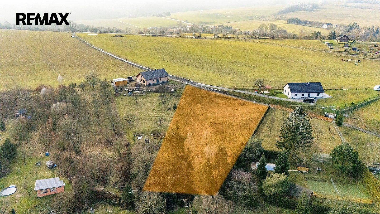 Pozemek pro bydlení, 2 413 m²