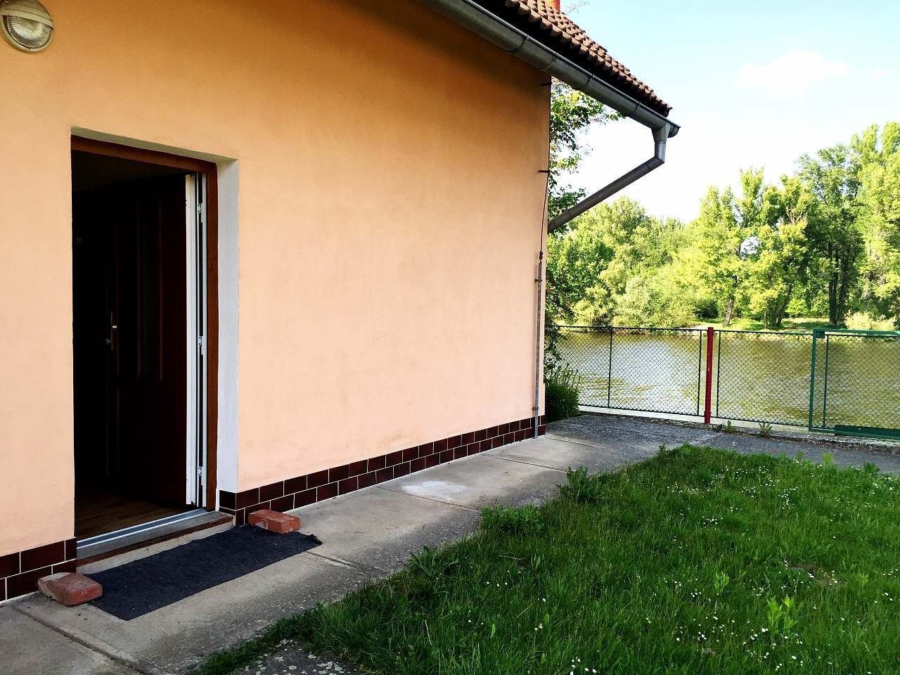 Chata · Horní Počaply - Křivenice, Středočeský kraj - 3