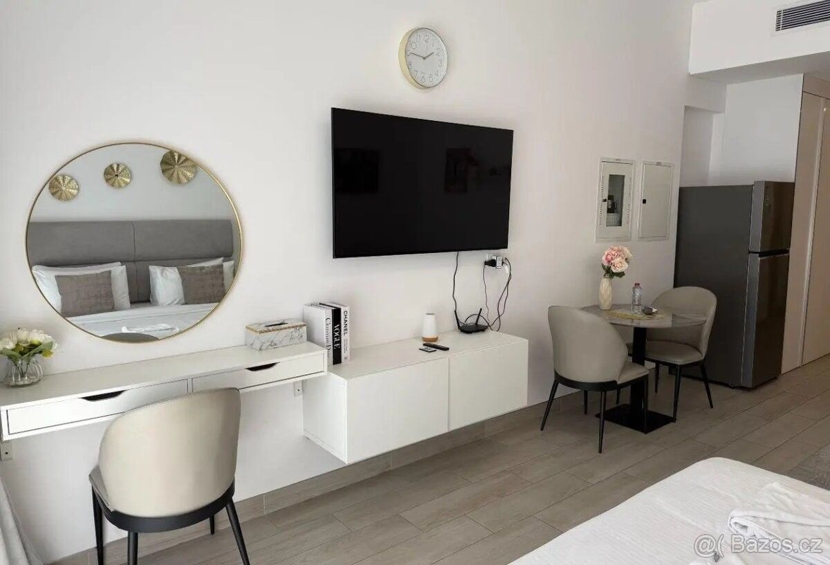 Prodej byt - 987 66, Zahraničí