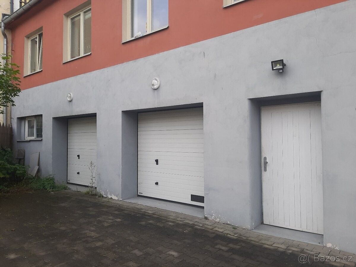 Garáže, Jablonec nad Nisou, 466 01