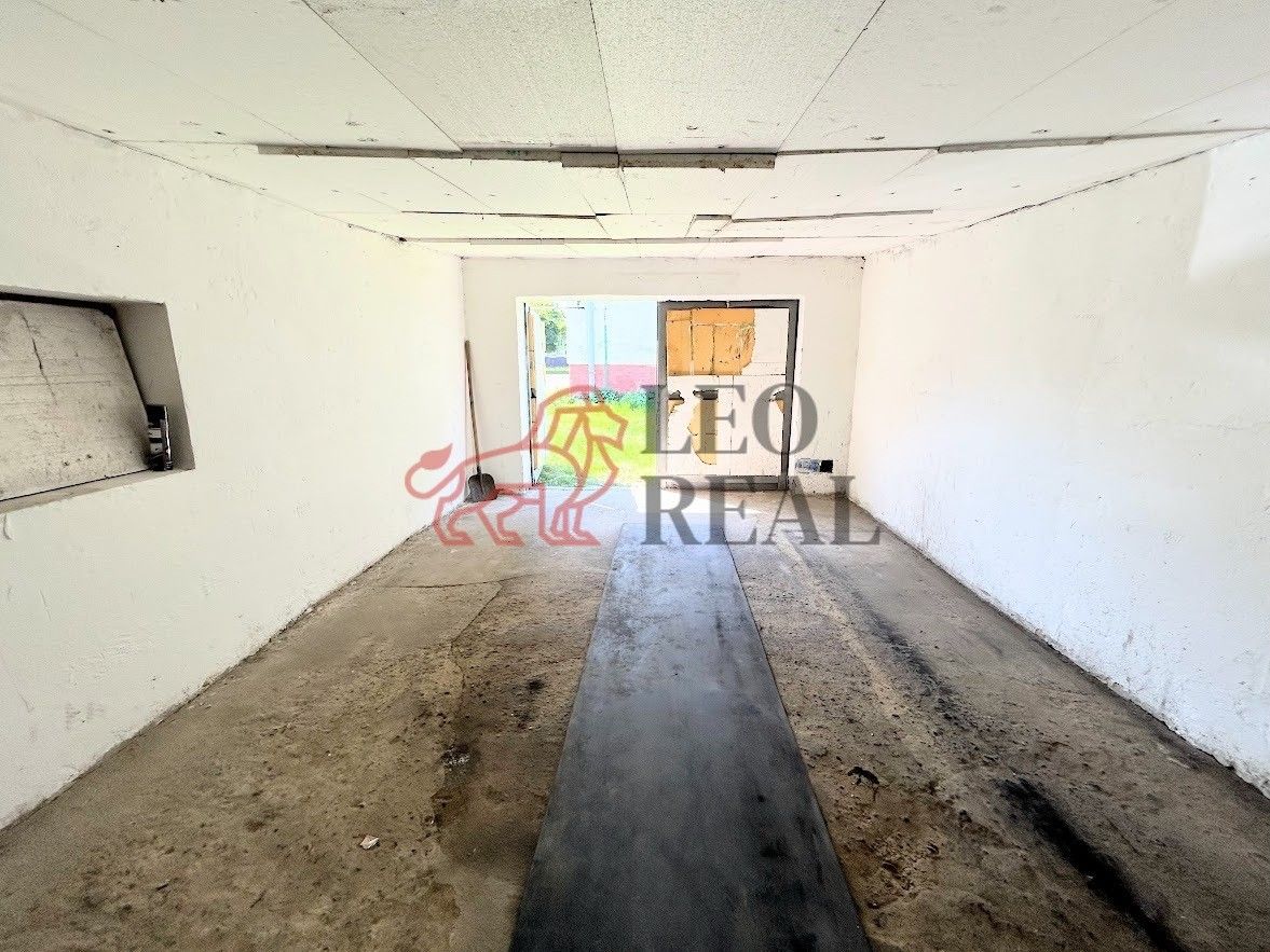 Pronájem garáž - Škrobálkova, Ostrava, 30 m²