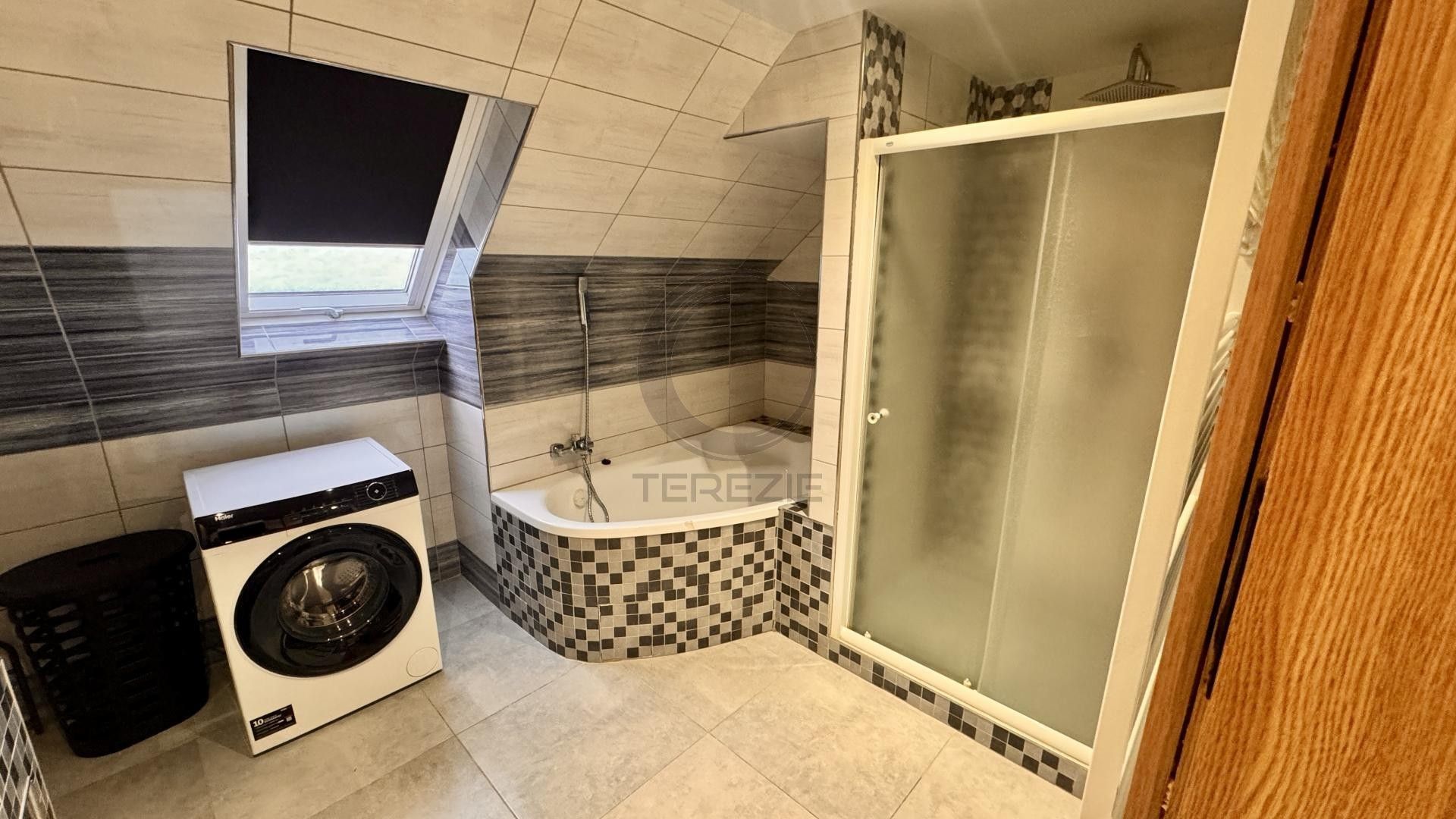 Byt 2+1 · 81 m² · Luční, Chomutov - 4