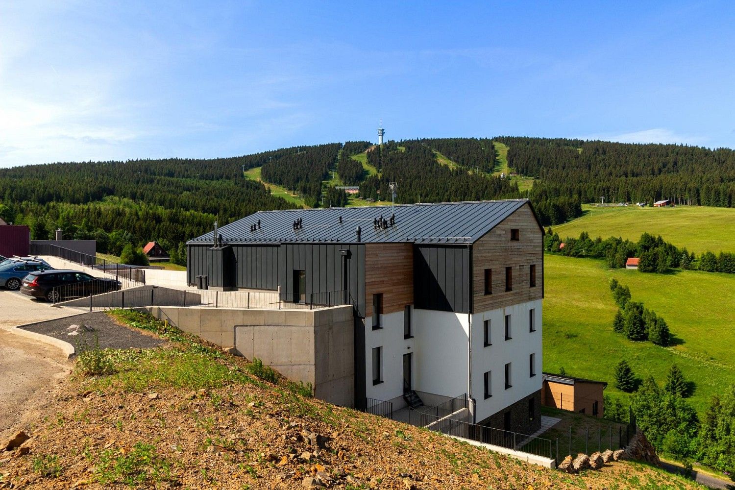 Byt 4+kk · 99 m² · Loučná pod Klínovcem - Loučná, okres Chomutov, Ústecký kraj - 3