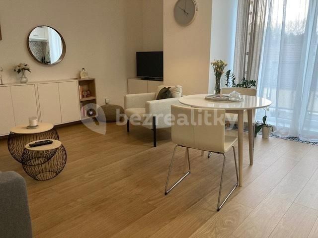 Pronájem byt 1+kk - Mezilehlá, Praha - Hrdlořezy, 37 m² - 5