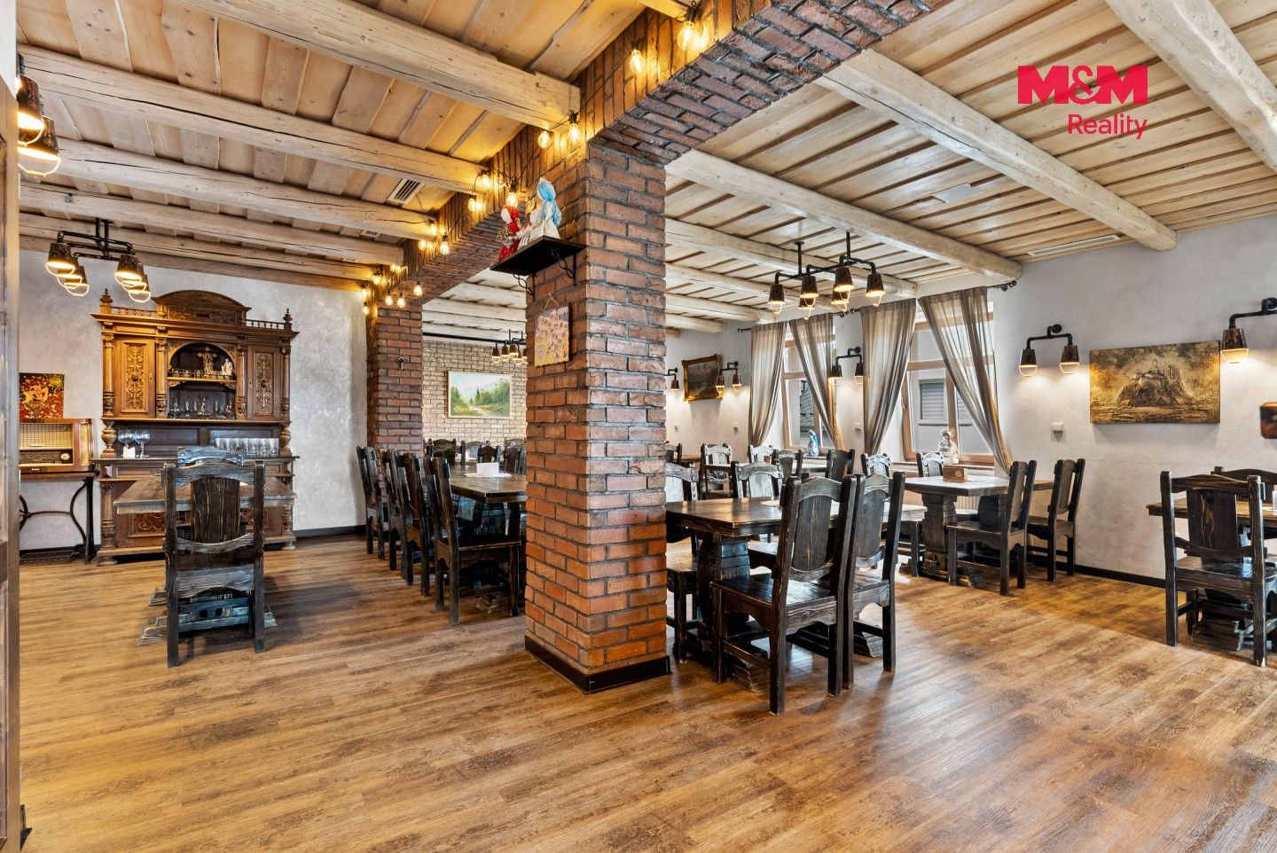 Restaurace · 889 m² · Raisova, Jablonec nad Nisou - 3