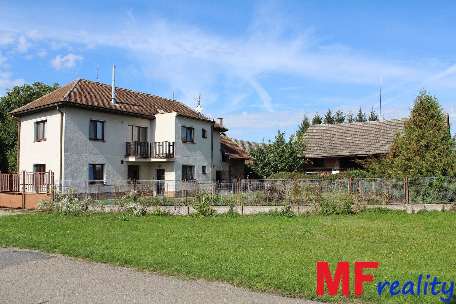 Rodinné domy, Sovětice, okres Hradec Králové, Královéhradecký kraj, 159 m² - 1